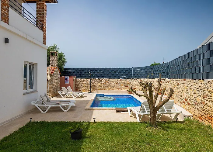 Mit Gym, Privatpool, Bbq * Pola