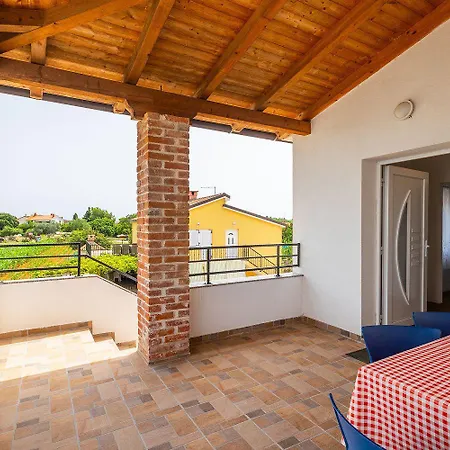 Mit Gym, Privatpool, Bbq Hébergement de vacances Pula