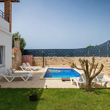 Mit Gym, Privatpool, Bbq * Pola